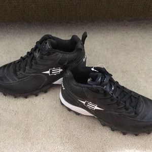 Boys baseball cletes